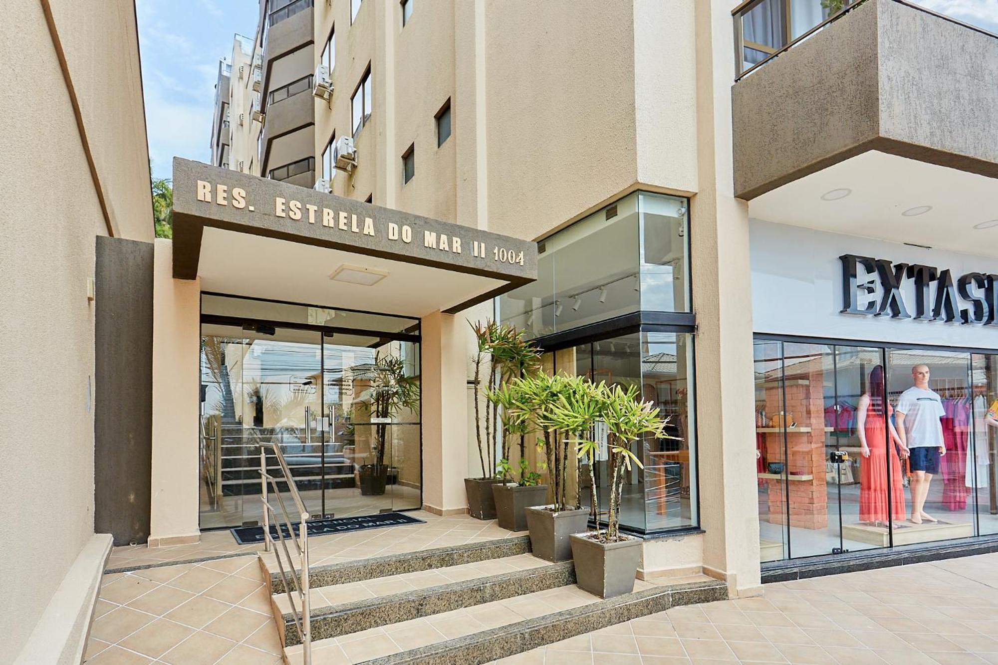 187 Apartamento 50M Da Praia. Bela Vista Ao Mar. Em Avenida Principal De Bombinhas. Dış mekan fotoğraf
